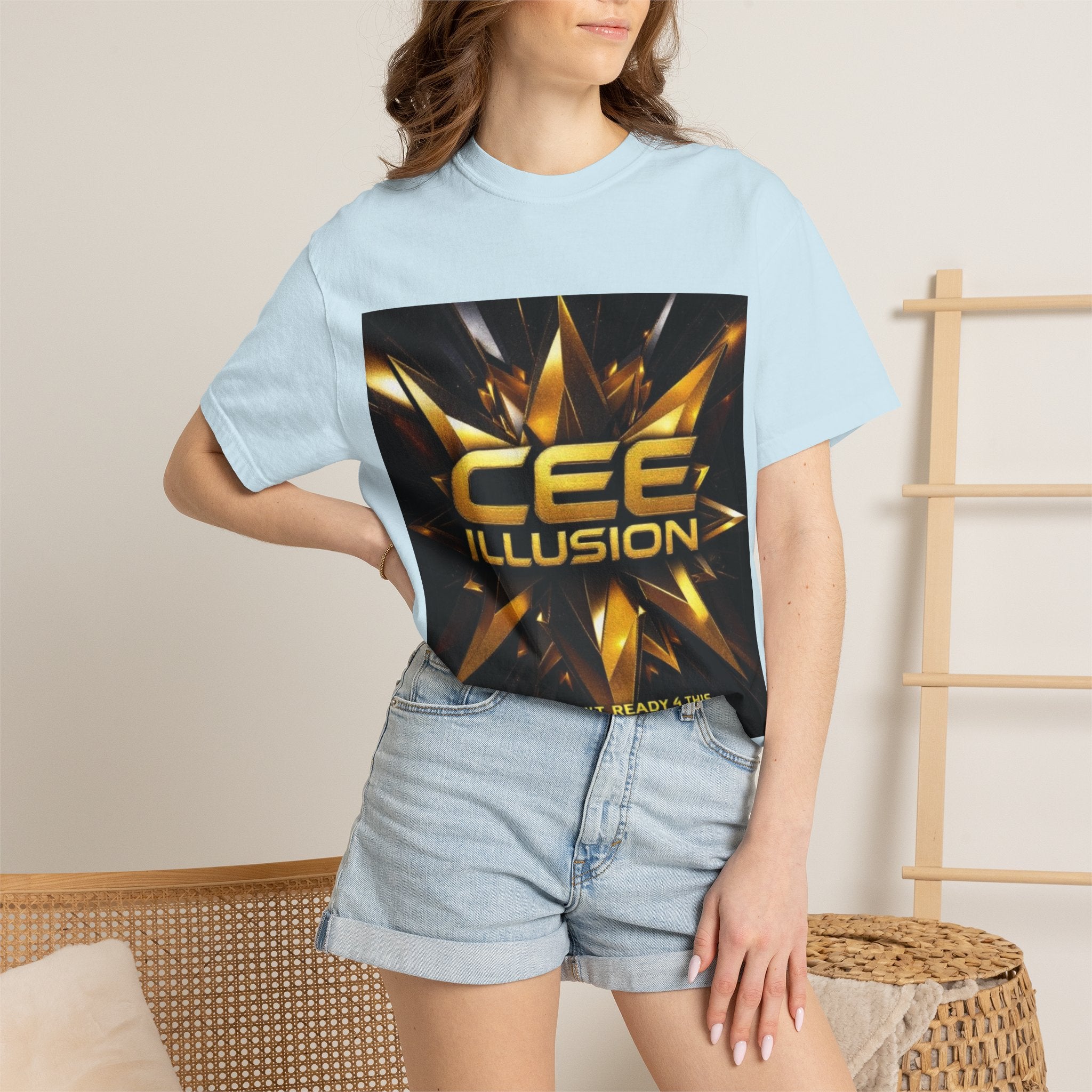 Cee Illusion Graphic T-Shirt — Bold Gold Starburst Design