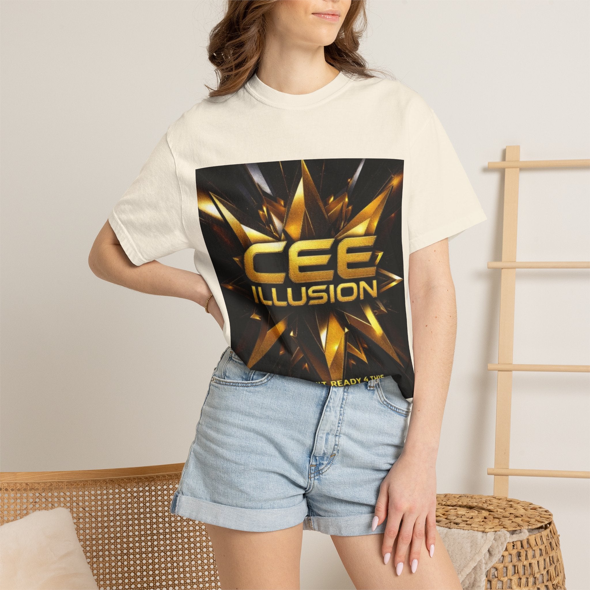 Cee Illusion Graphic T-Shirt — Bold Gold Starburst Design